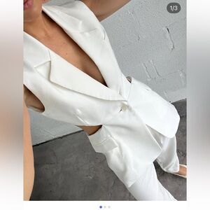 Parentezi white linen vest with cut outs - NWT